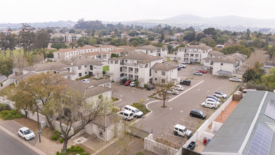 2 Bedroom Property for Sale in Schoongezicht Western Cape